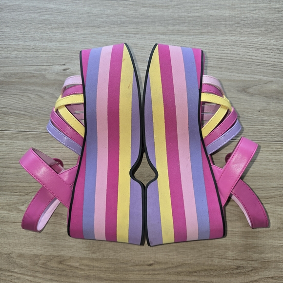 Sugar Thrillz Friends Are Forever Platforms Sandals Size 7M - Picture 8 of 11